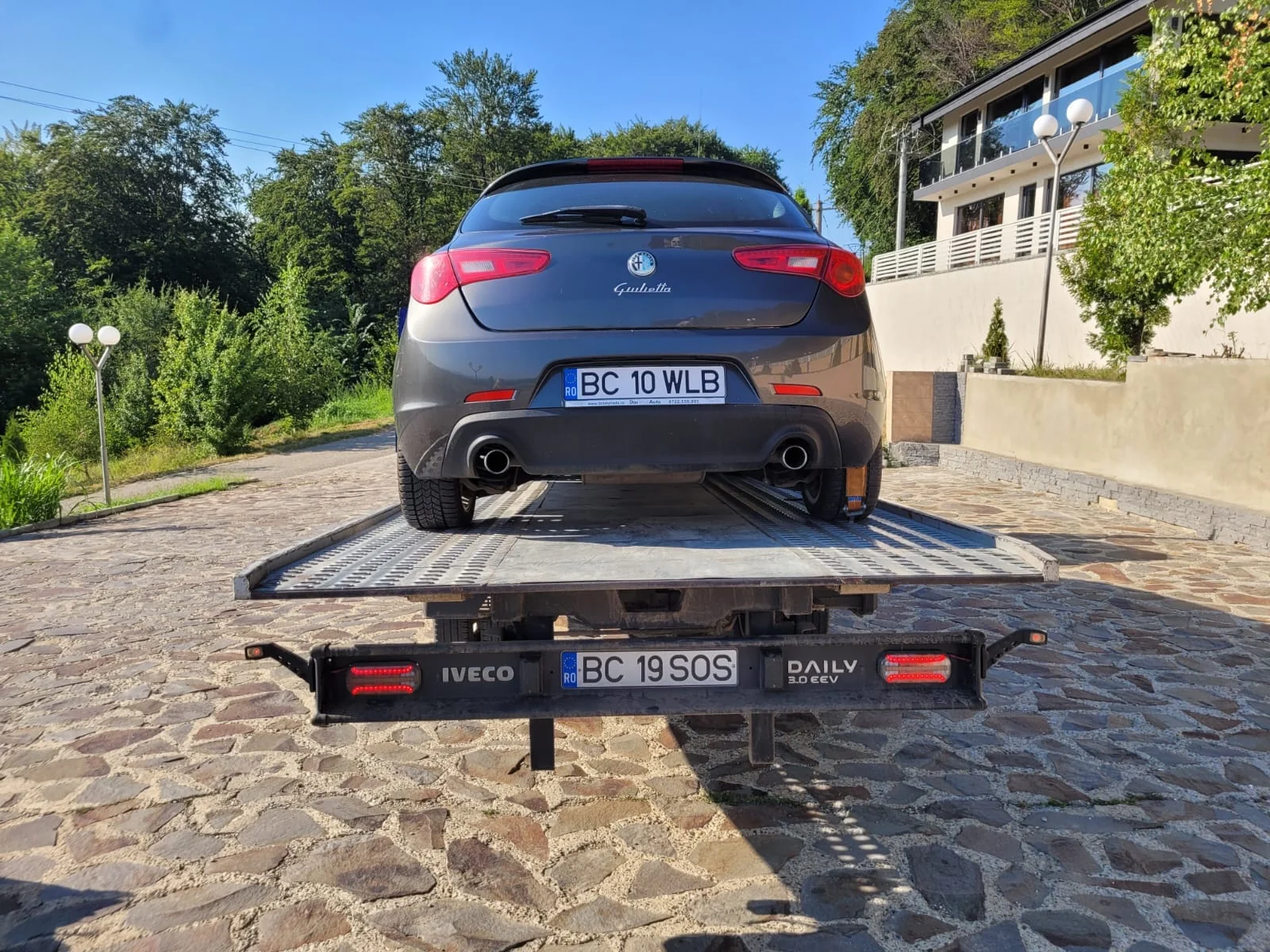 Remorcari auto Bacau - tractari zilnice si servicii 24/7