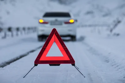 Tractări Auto Bacău - Platformă și Remorcări Non-Stop 24/7